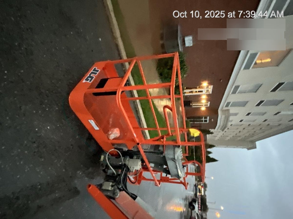 2019 JLG 860SJ