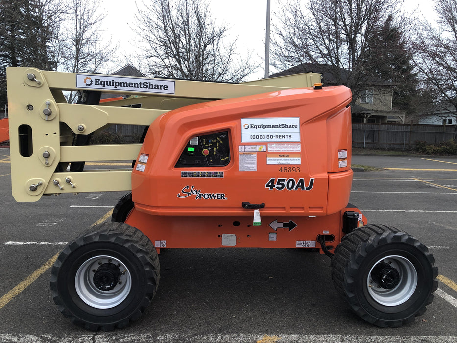 2019 JLG 450AJ