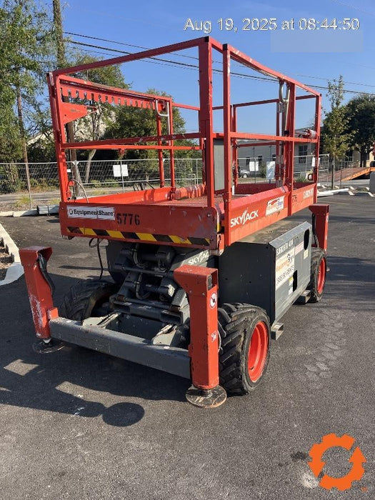 2017 SKYJACK SJ6826 RT