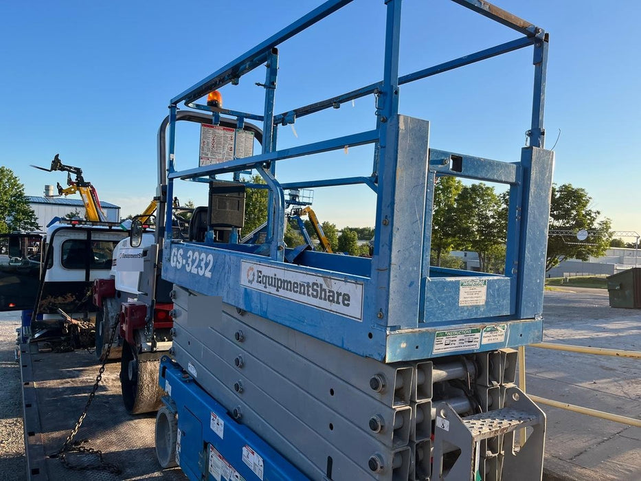 2018 Genie GS-3232 Genie GS-3232 Scissor Lift w/Standard Options