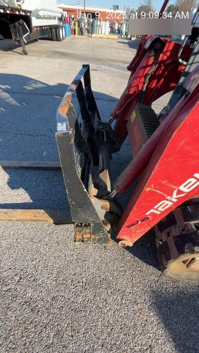 2022 ARROW MATERIAL HANDLING F5000