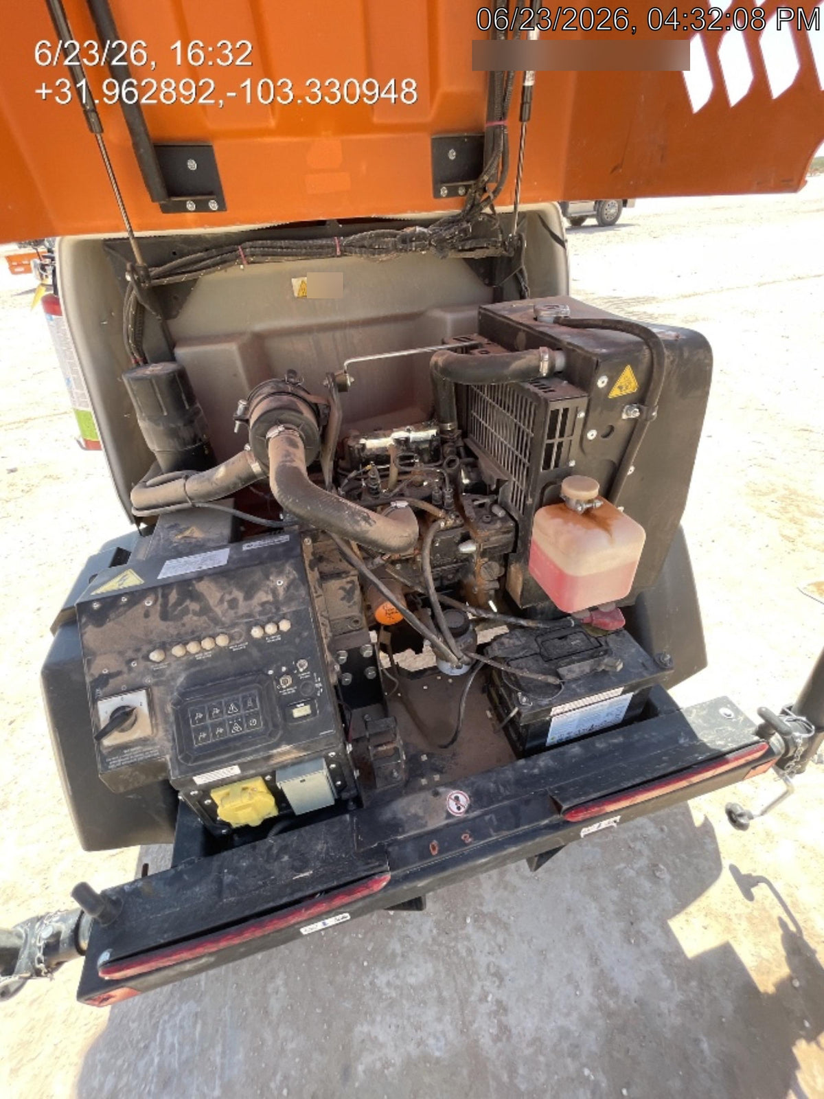 2023 Generac MLT2 Diesel, Flex Switch 120V Input, Powerzone Controller, (4) 320W LED Lights, 4kW Generator, 39.9 Gal Fuel Tank, 2" Ball, T3