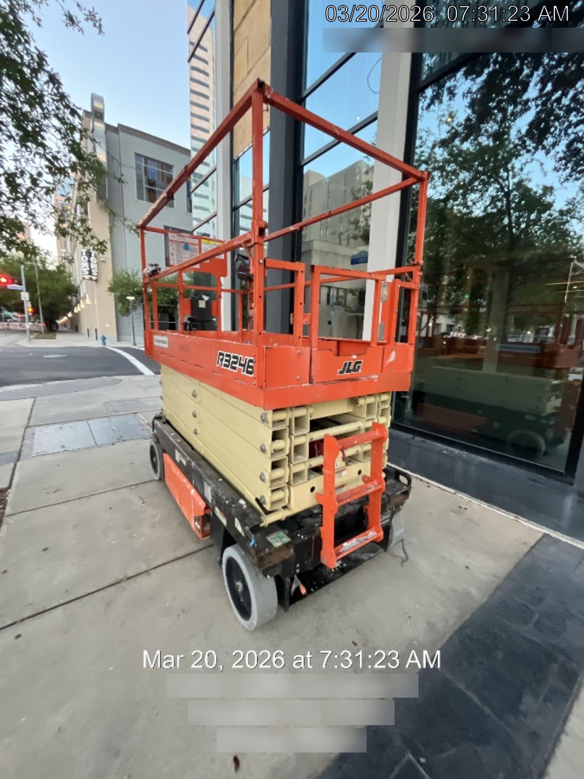 2021 JLG R3246
