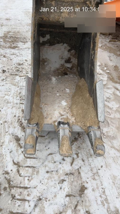 2020 DOOSAN 24" Bucket-Doosan