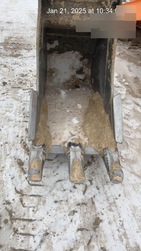 2020 DOOSAN 24" Bucket-Doosan