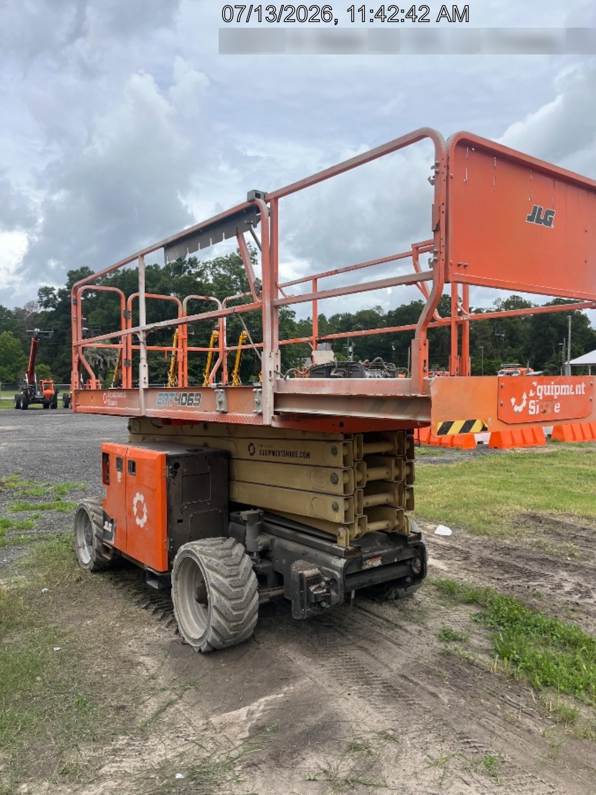 2022 JLG ERT4069