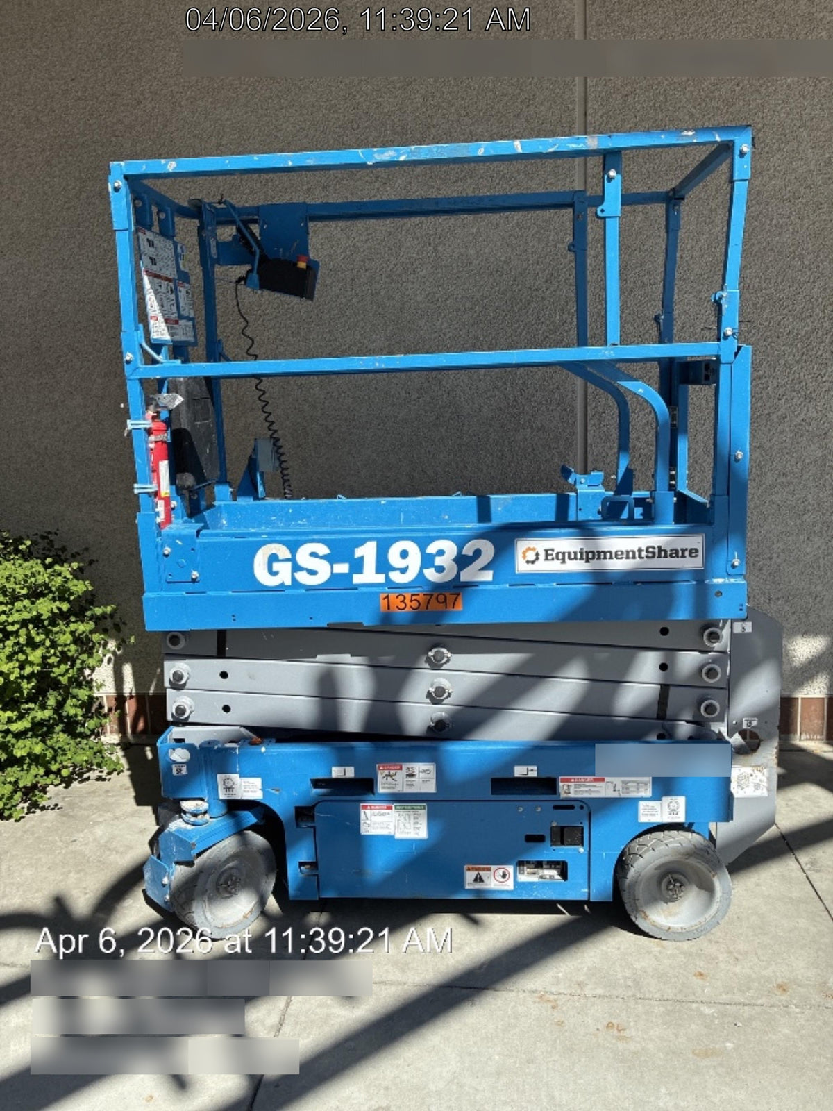 2021 GENIE GS-1932
