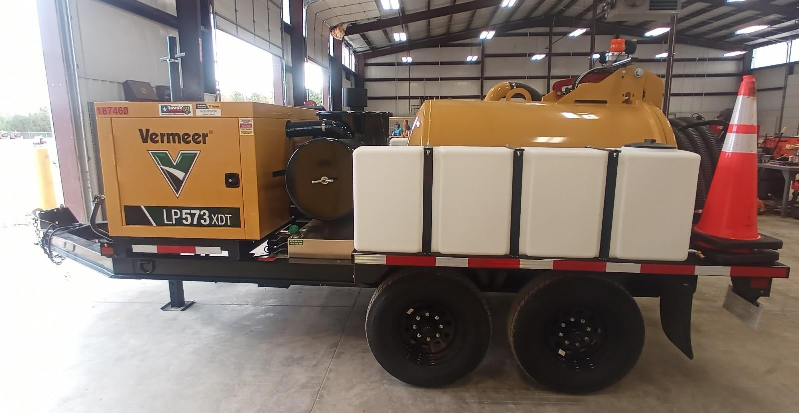 2021 VAC-TRON LP573XDT