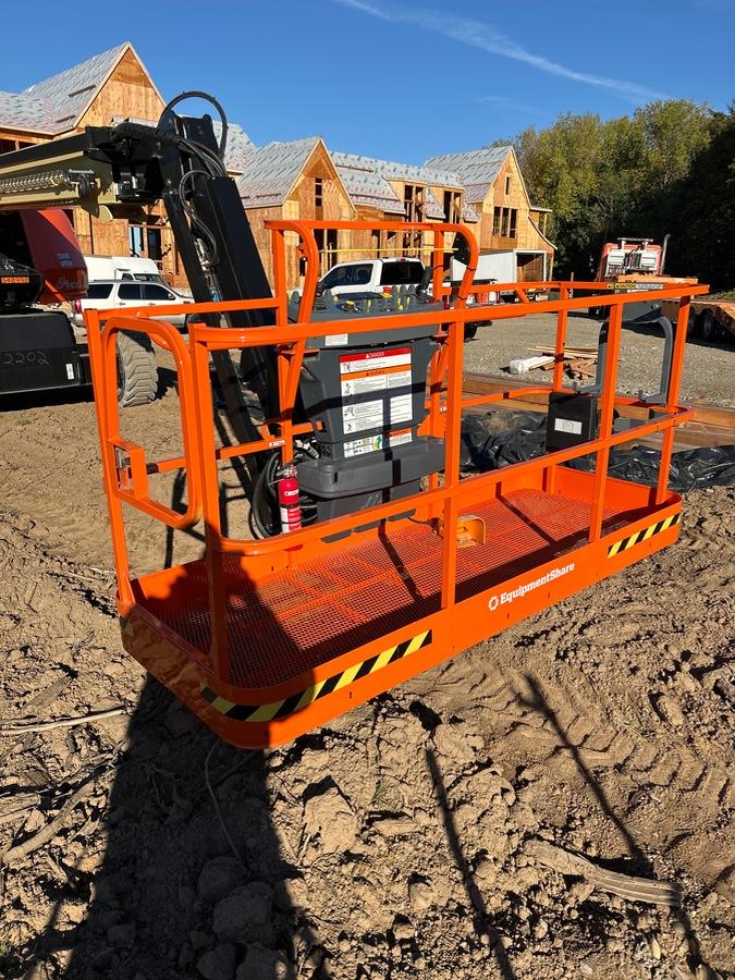2025 JLG 660SJ