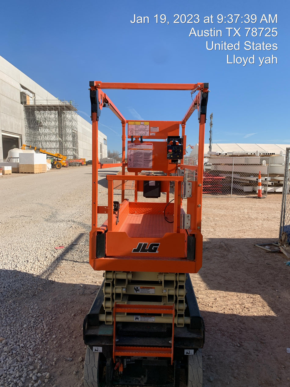 2022 JLG ES1932
