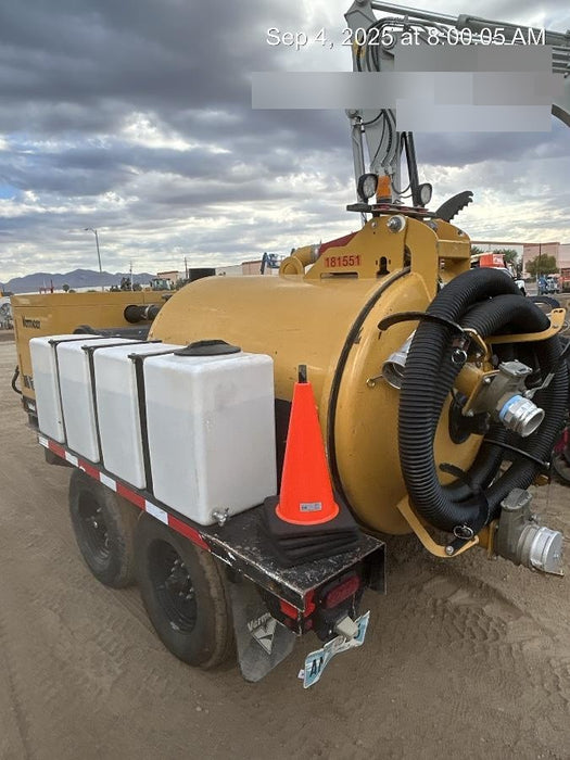 2021 VAC-TRON LP573XDT