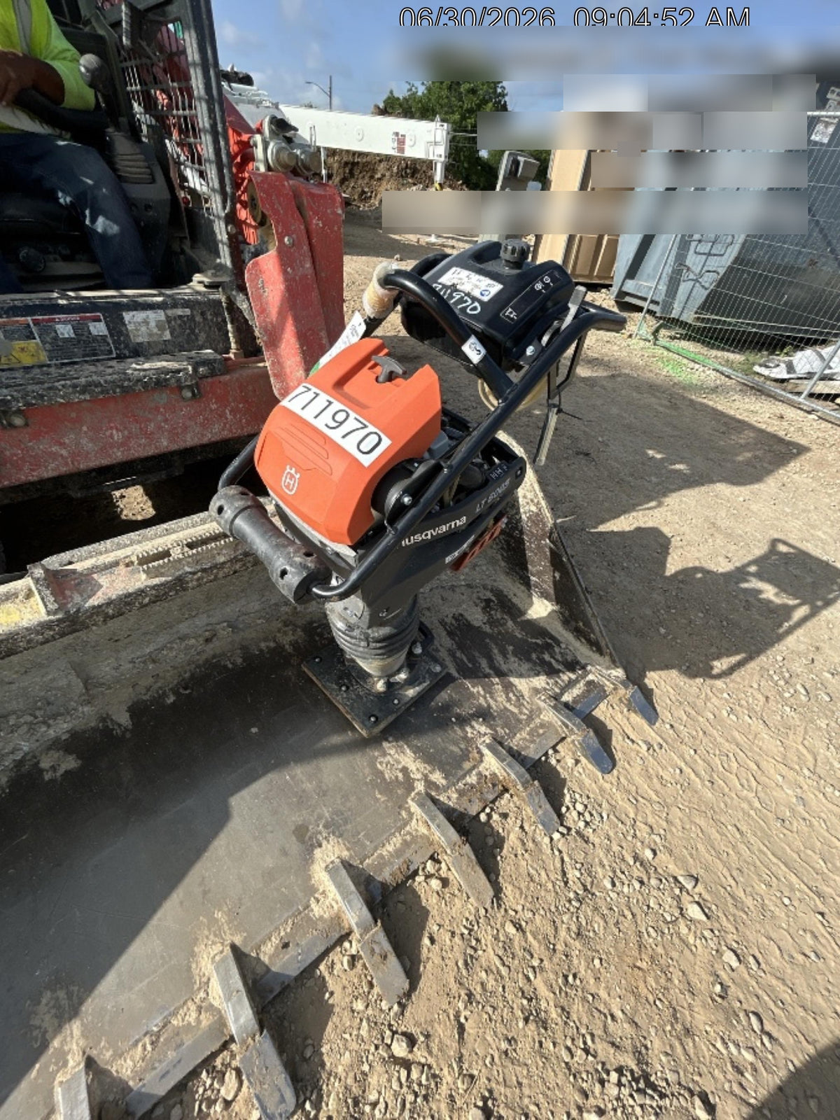 2026 HUSQVARNA LT6005