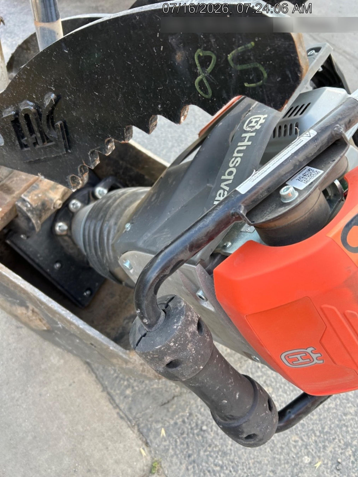 2025 HUSQVARNA LT6005