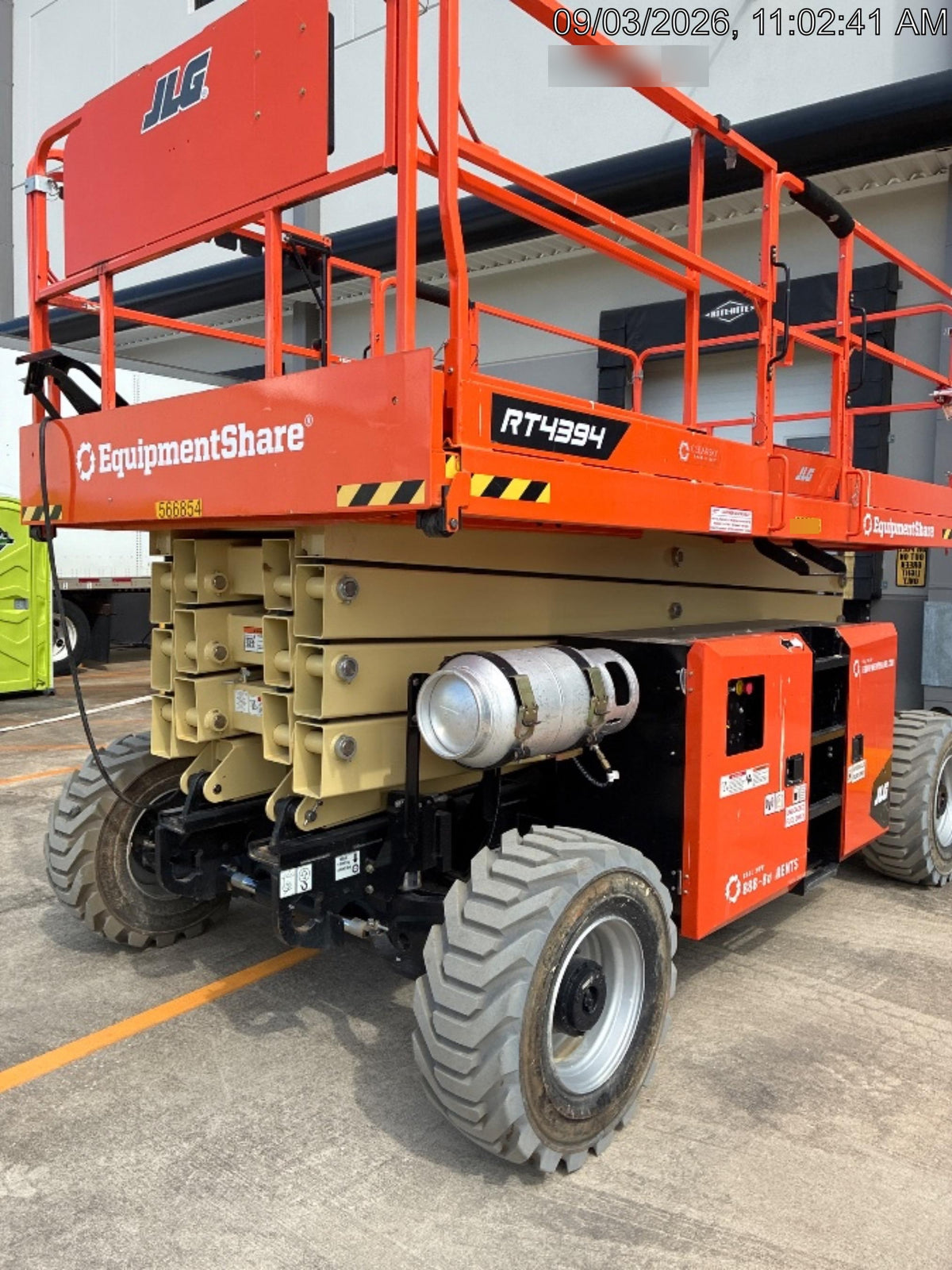 2025 JLG RT4394