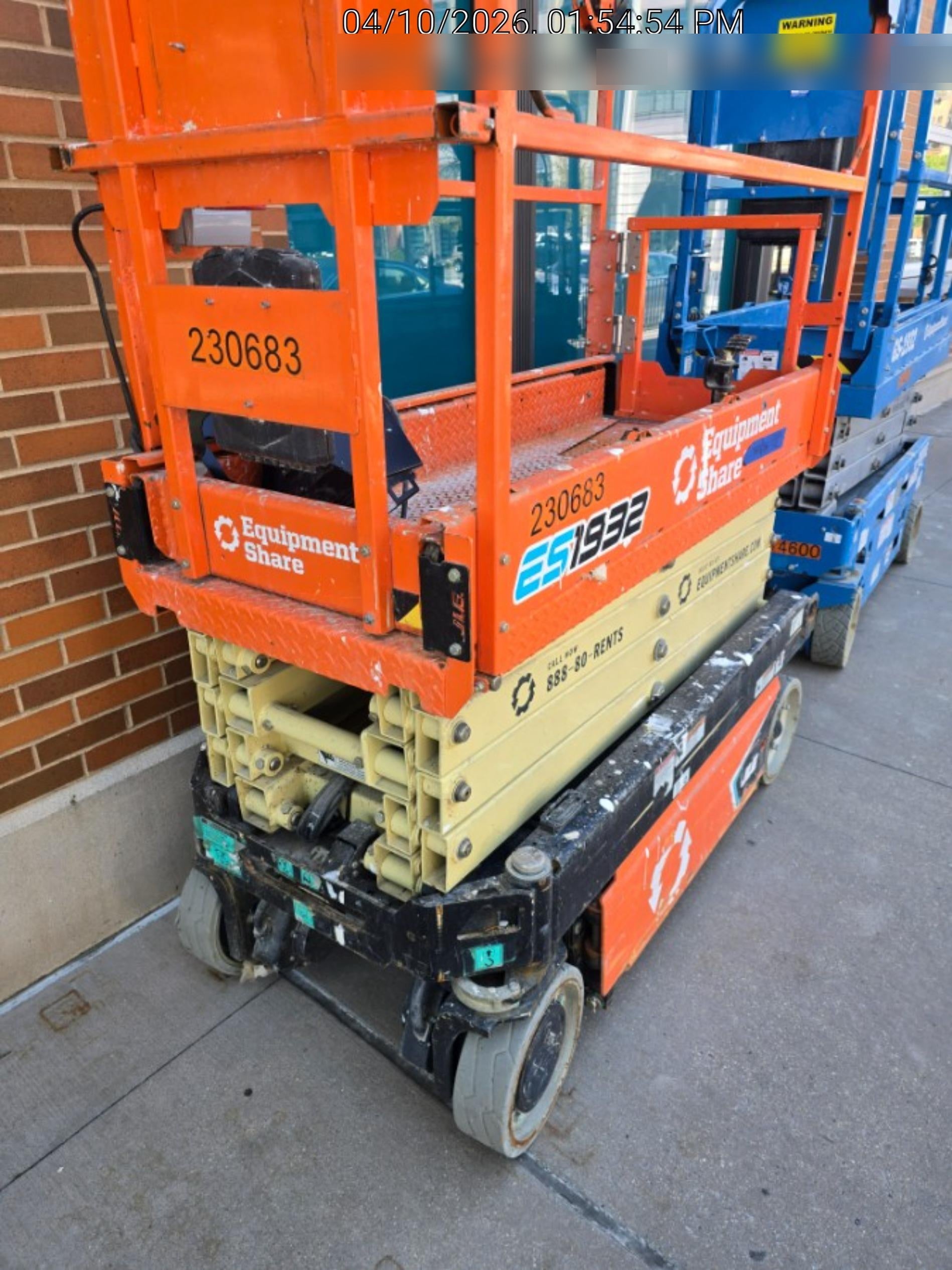 2022 JLG ES1932