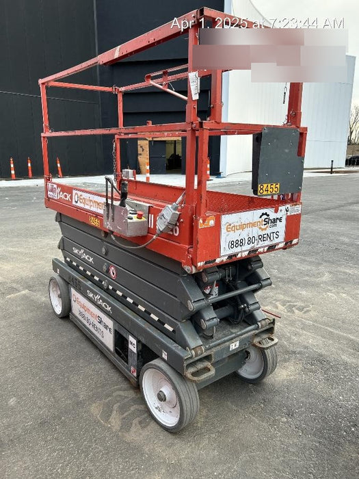 2018 Skyjack SJIII-3226 Skyjack SJIII3226 Scissor Lift w/Trojan Batteries