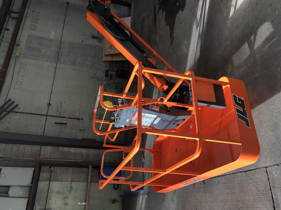2019 JLG 460SJ