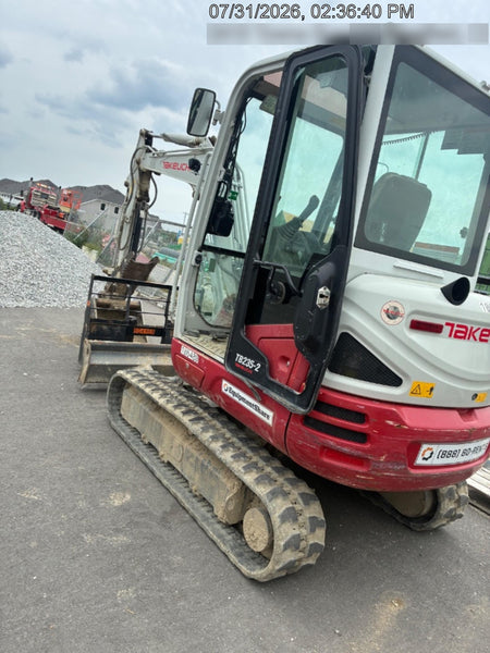 2020 TAKEUCHI TB235-2CR