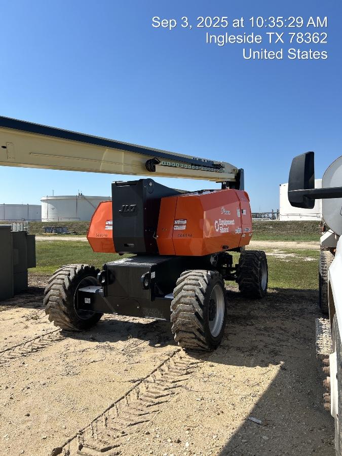 2025 JLG 800AJ