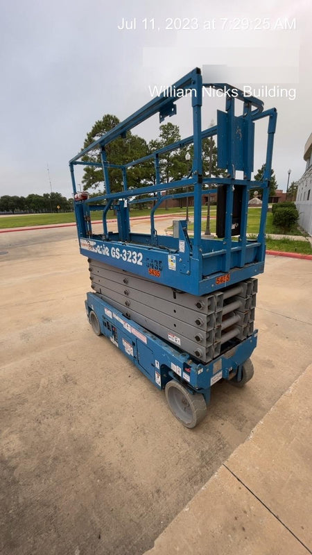 2017 GENIE GS-3232