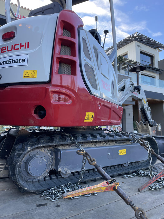 2021 TAKEUCHI TB216R