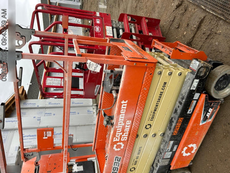 2022 JLG ES1932
