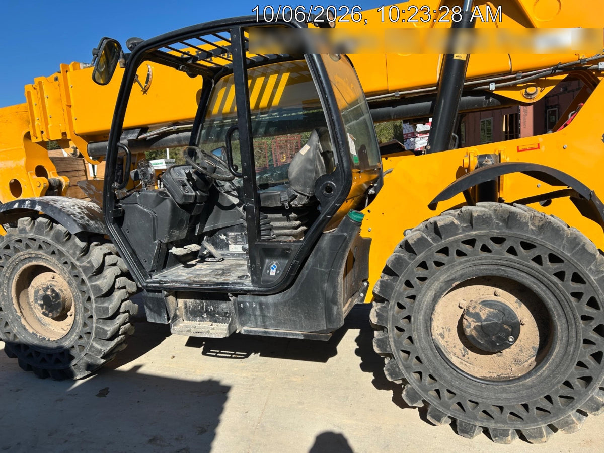 2023 JCB 510-56