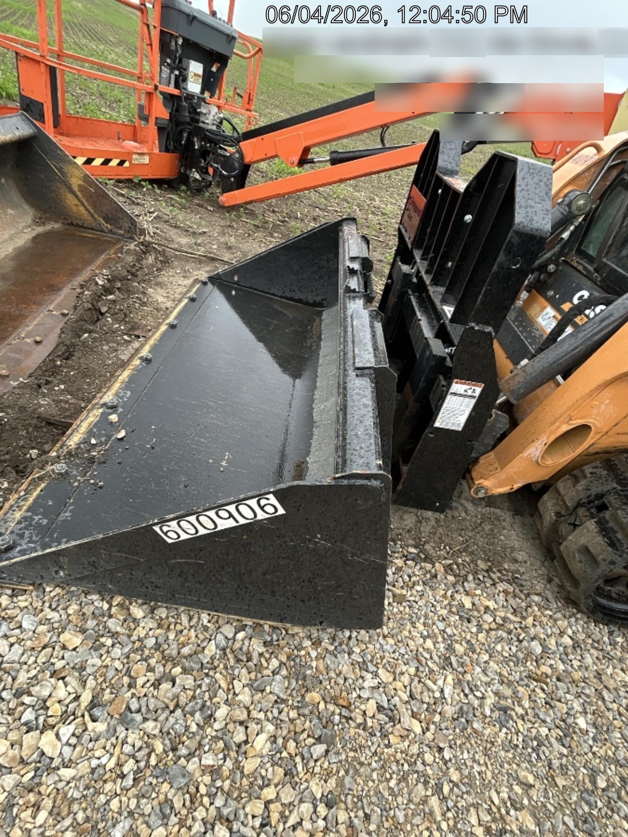 2021 CASE TR270B