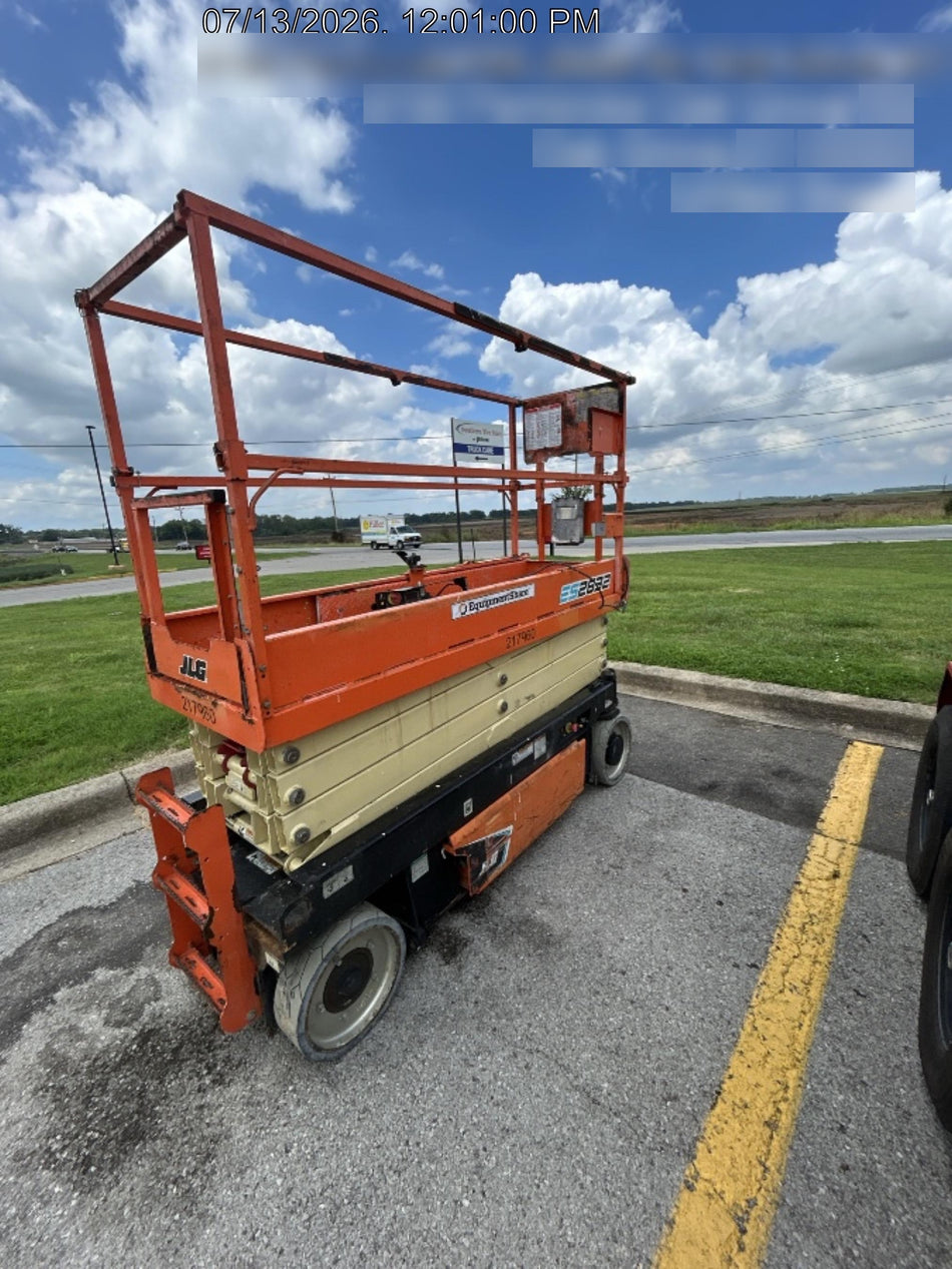 2022 JLG ES2632