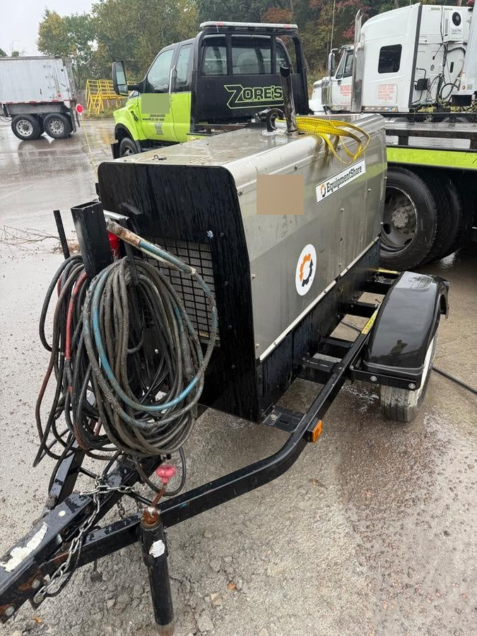 2019 Lincoln Electric Vantage 322 Welder Ready-Pak 3, Two wheel trailer, Fender and Light kit, Cable Rack