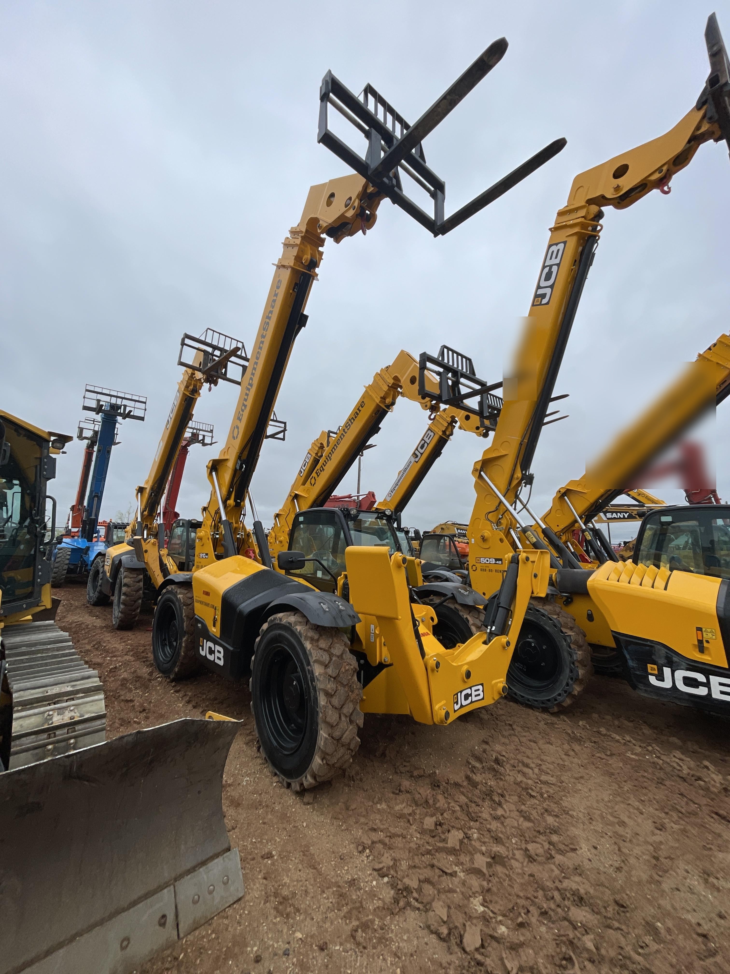 2025 JCB 510-56