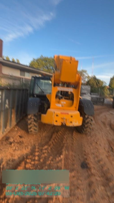 2022 JCB 510-56
