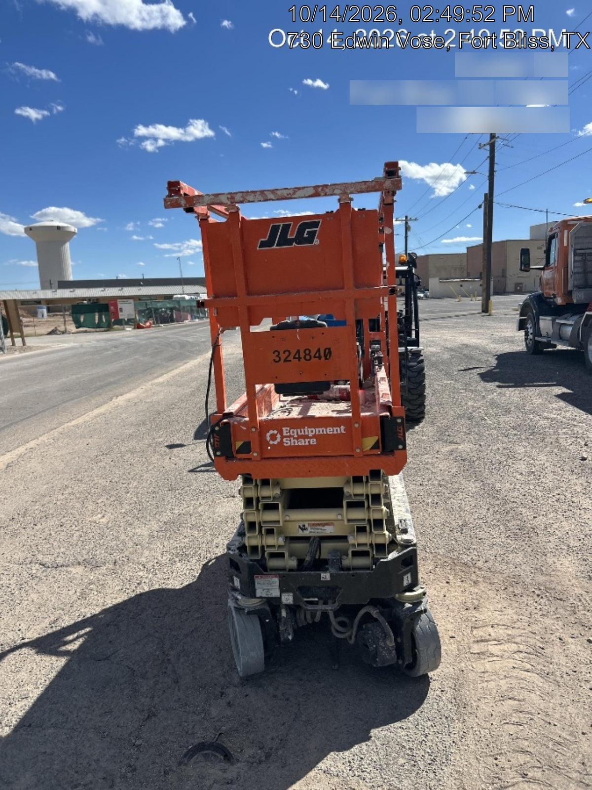 2023 JLG ES1932