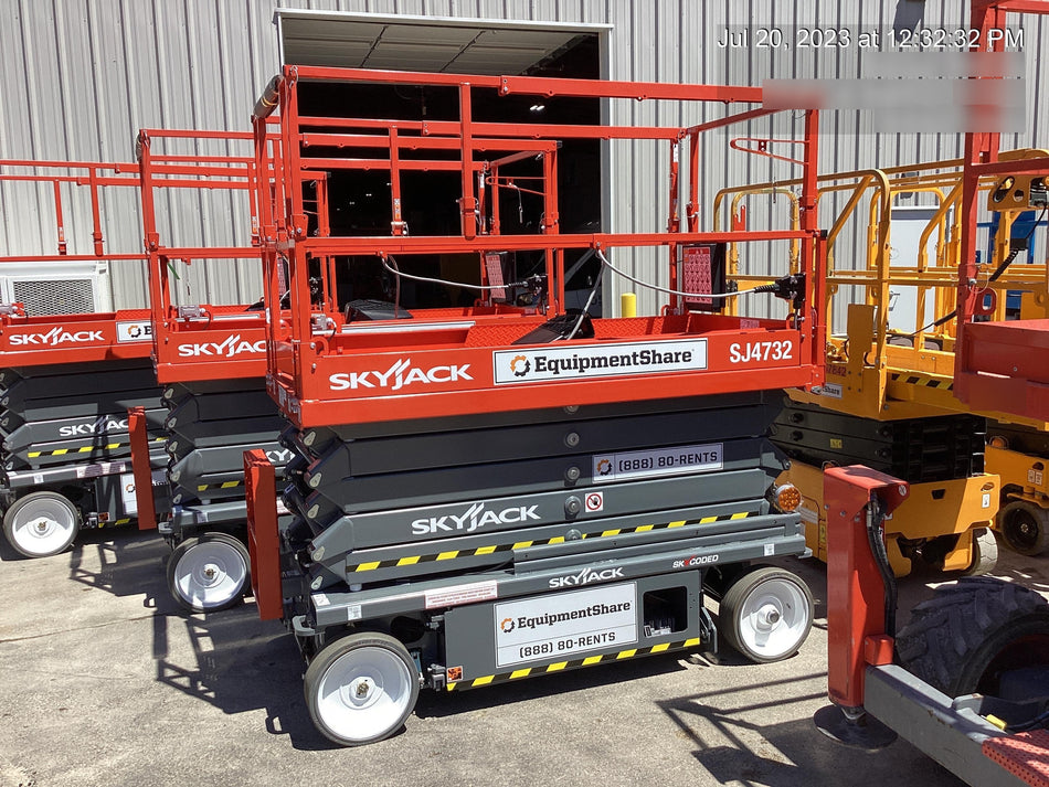 2023 SKYJACK SJ4732