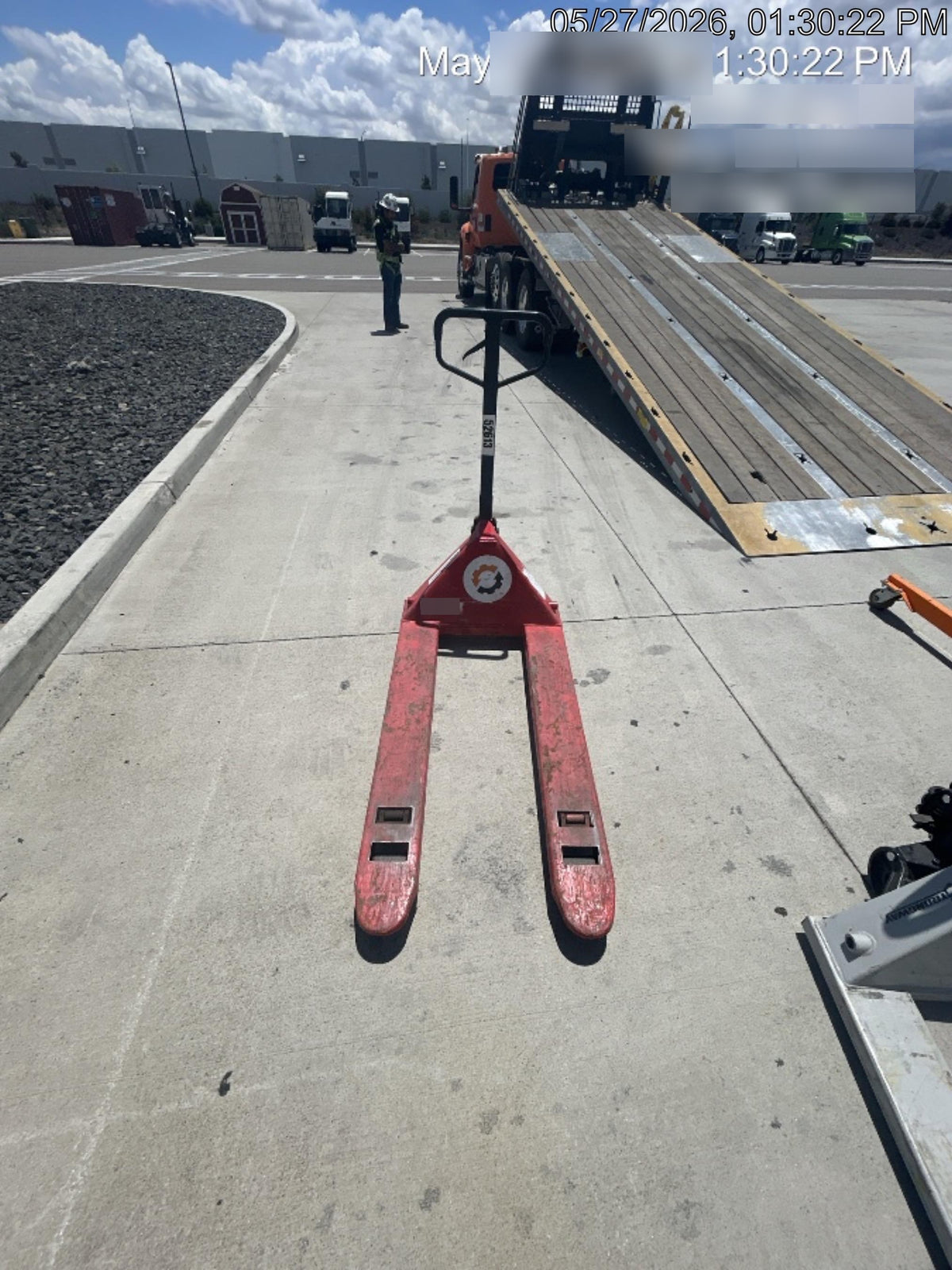 2019 HAUL MASTER 2.5 Ton Manual Pallet Jack
