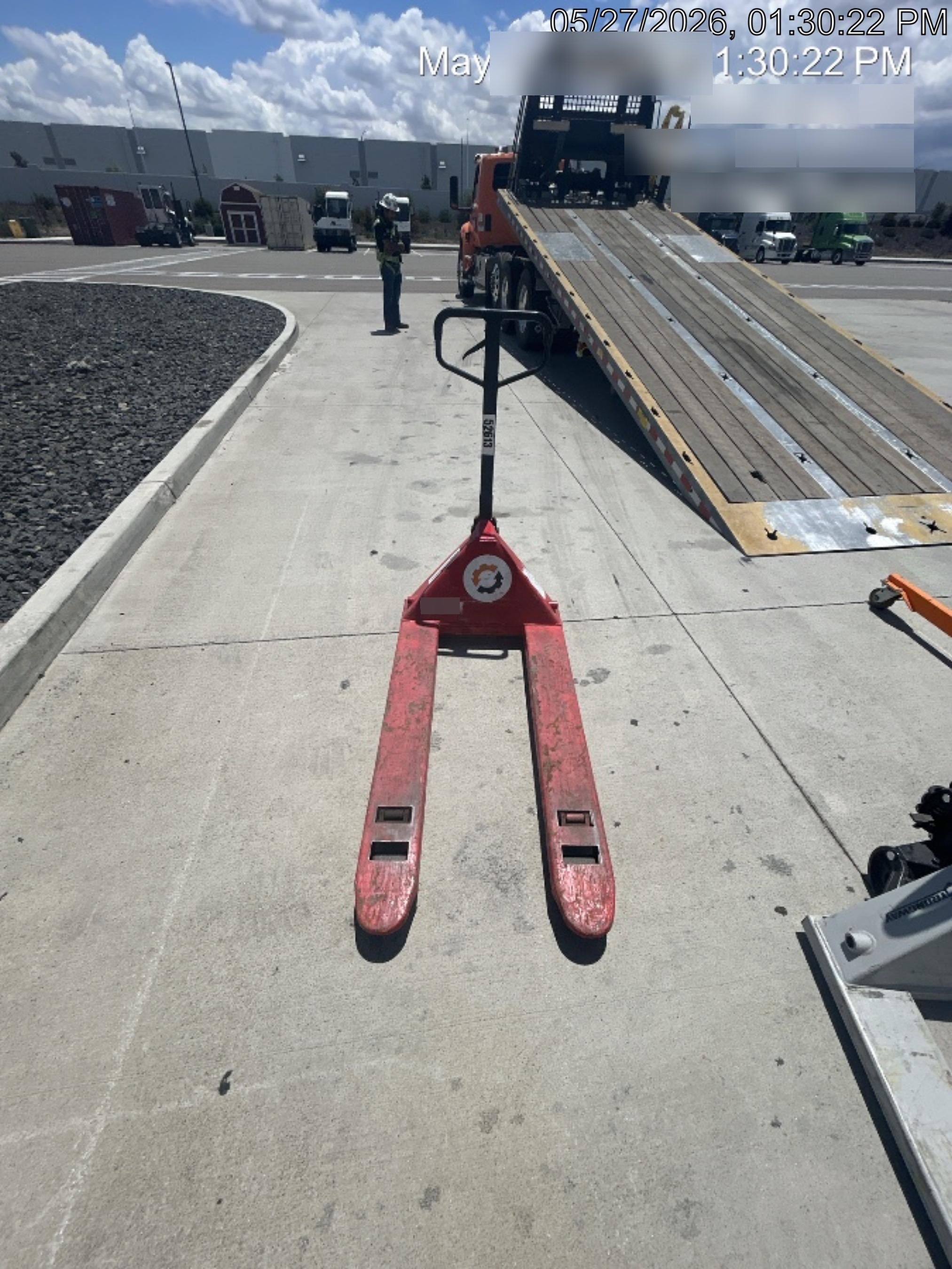 2019 HAUL MASTER 2.5 Ton Manual Pallet Jack