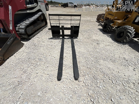 2026 ARROW MATERIAL HANDLING 72" Pallet Forks - Arrow