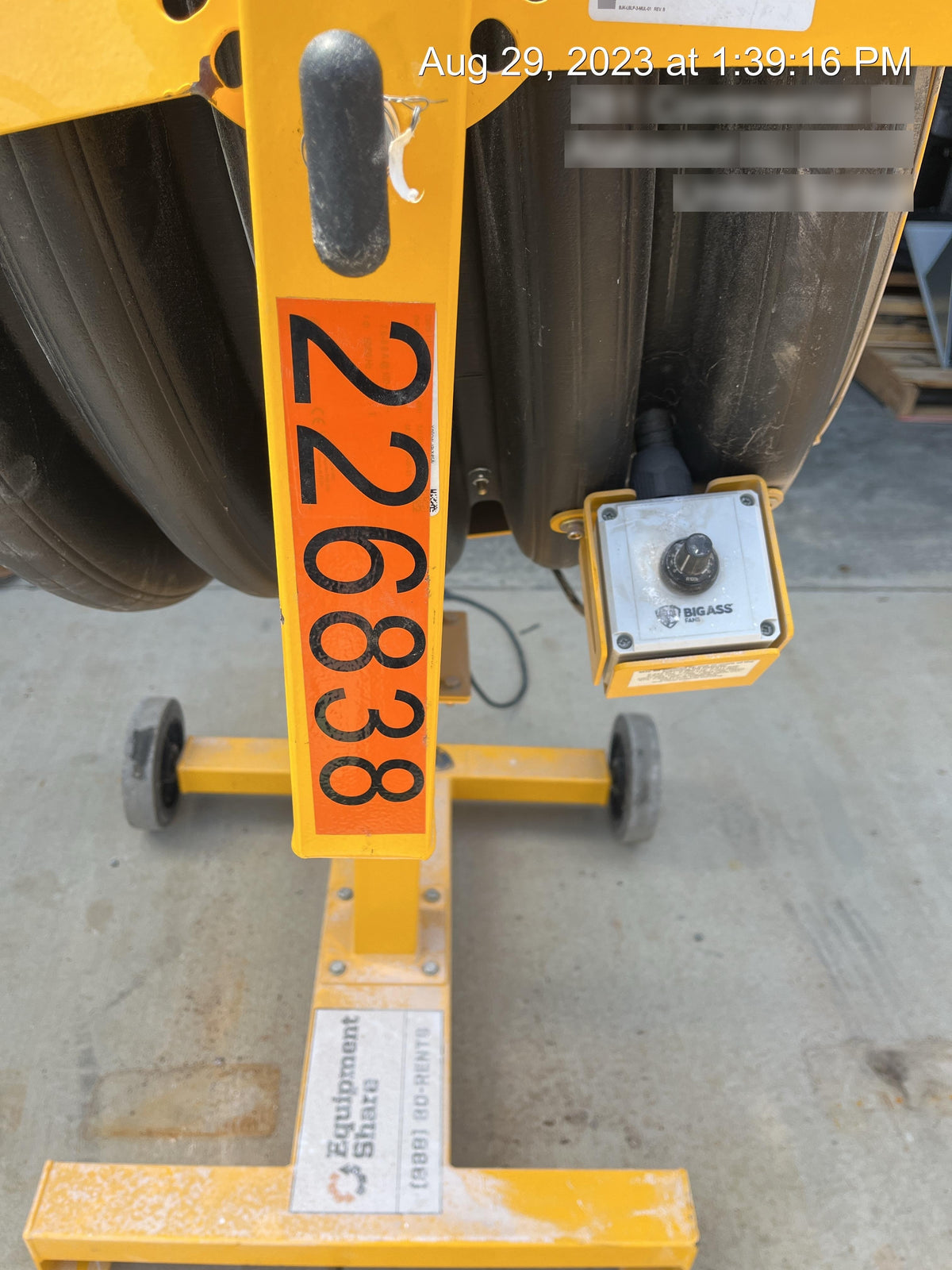 2022 BIG ASS FANS Yellow Jacket