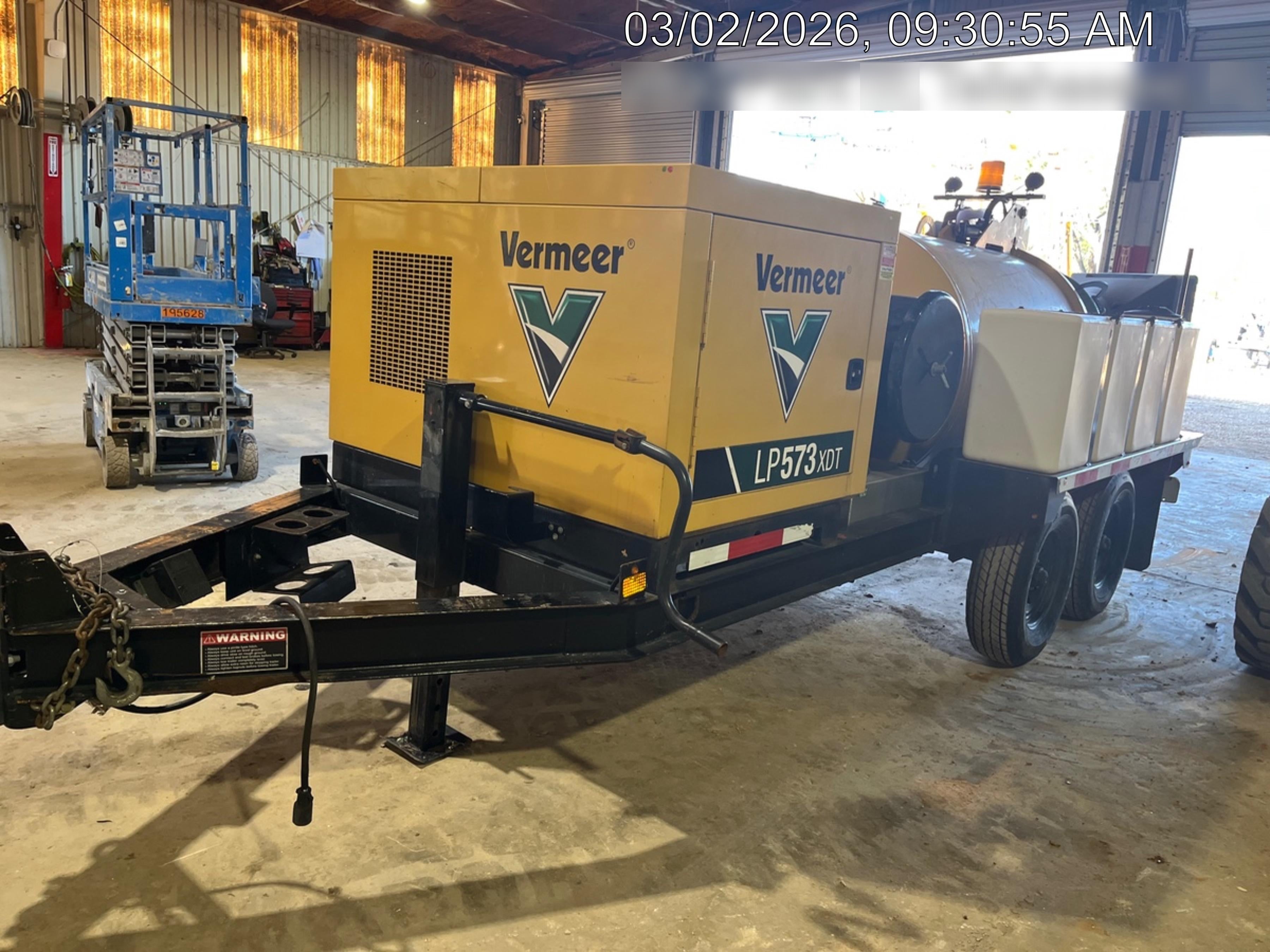 2022 VAC-TRON LP573XDT