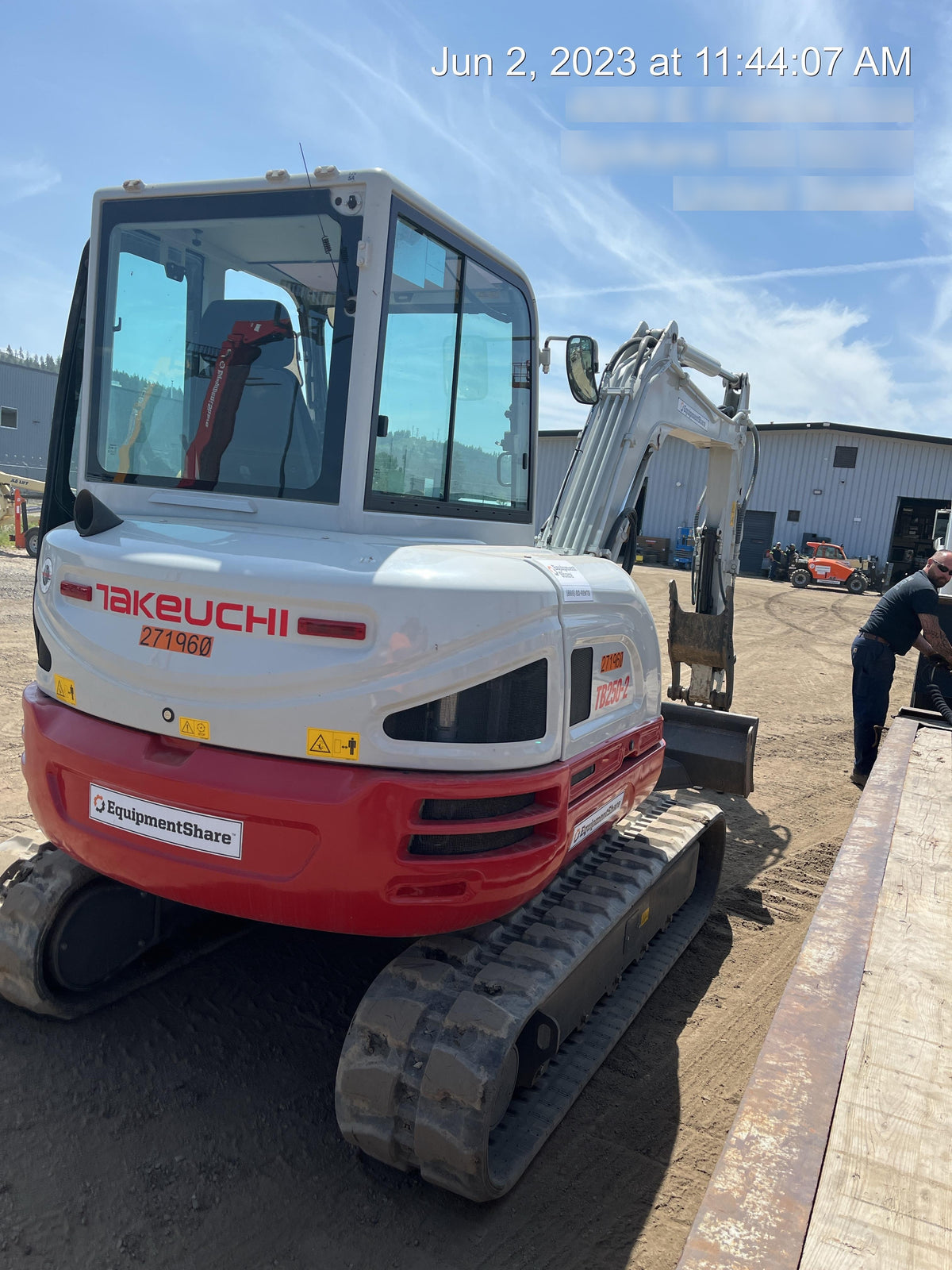 2022 TAKEUCHI TB250-2CR