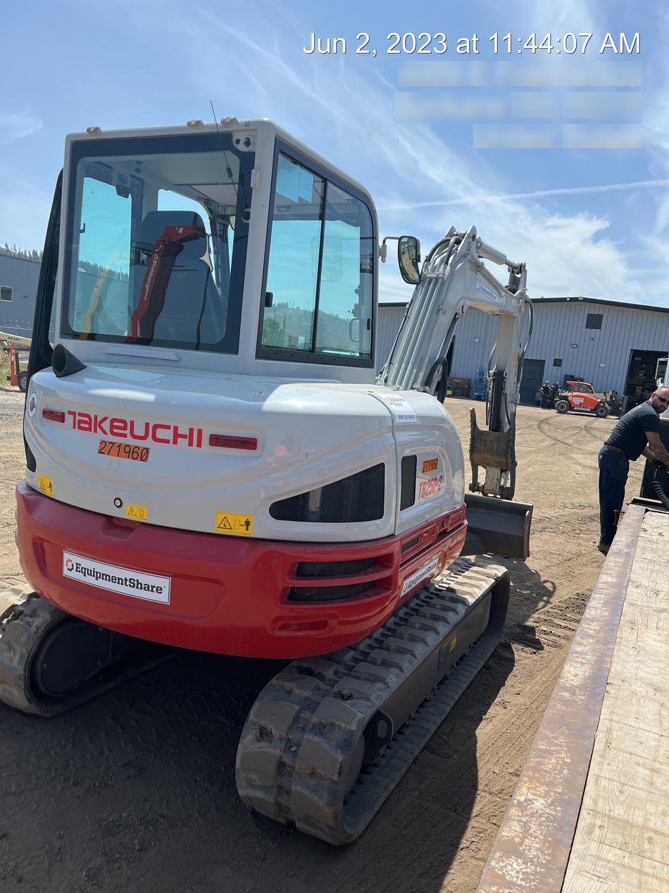 2022 TAKEUCHI TB250-2CR