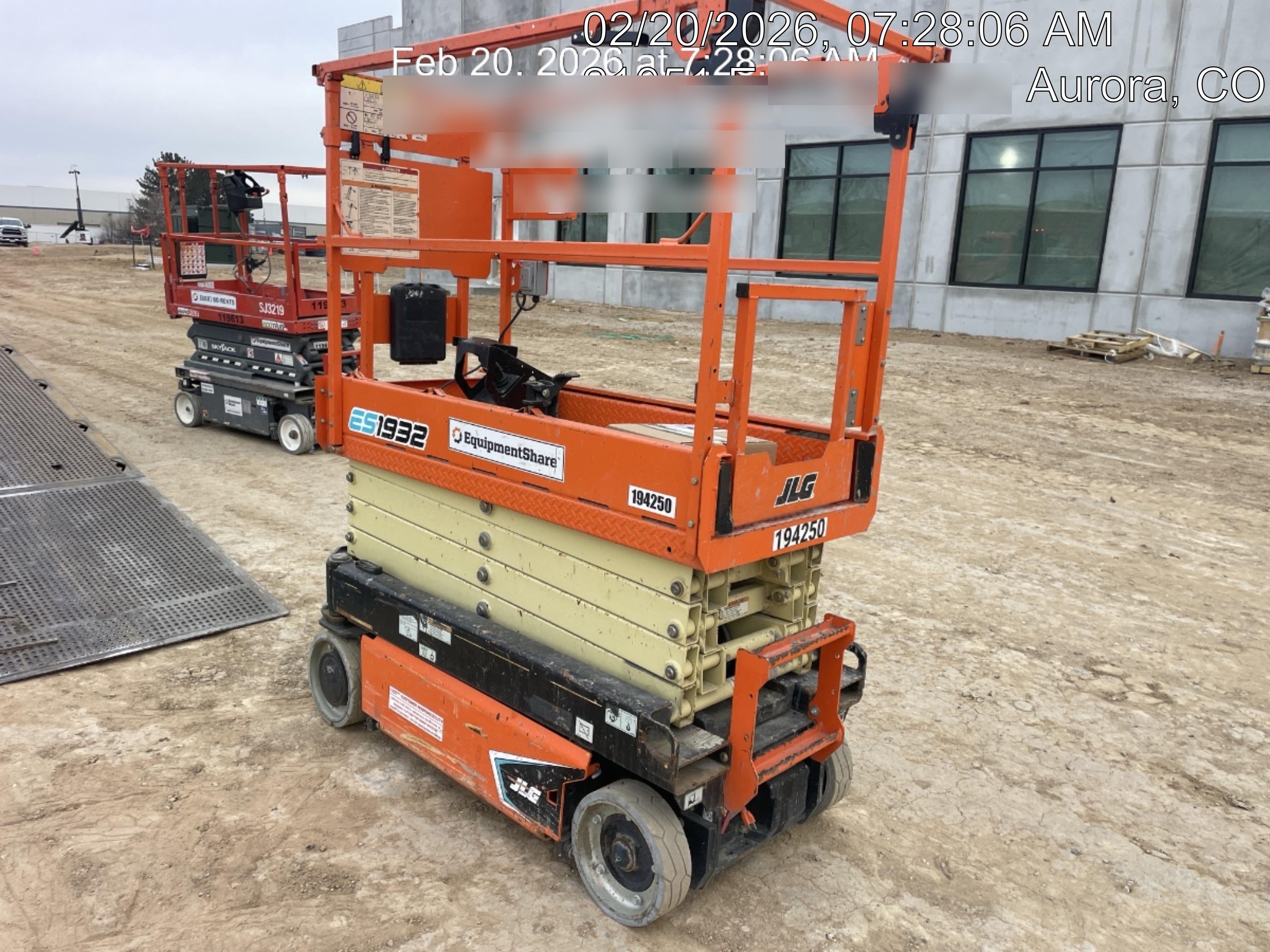2021 JLG ES1932