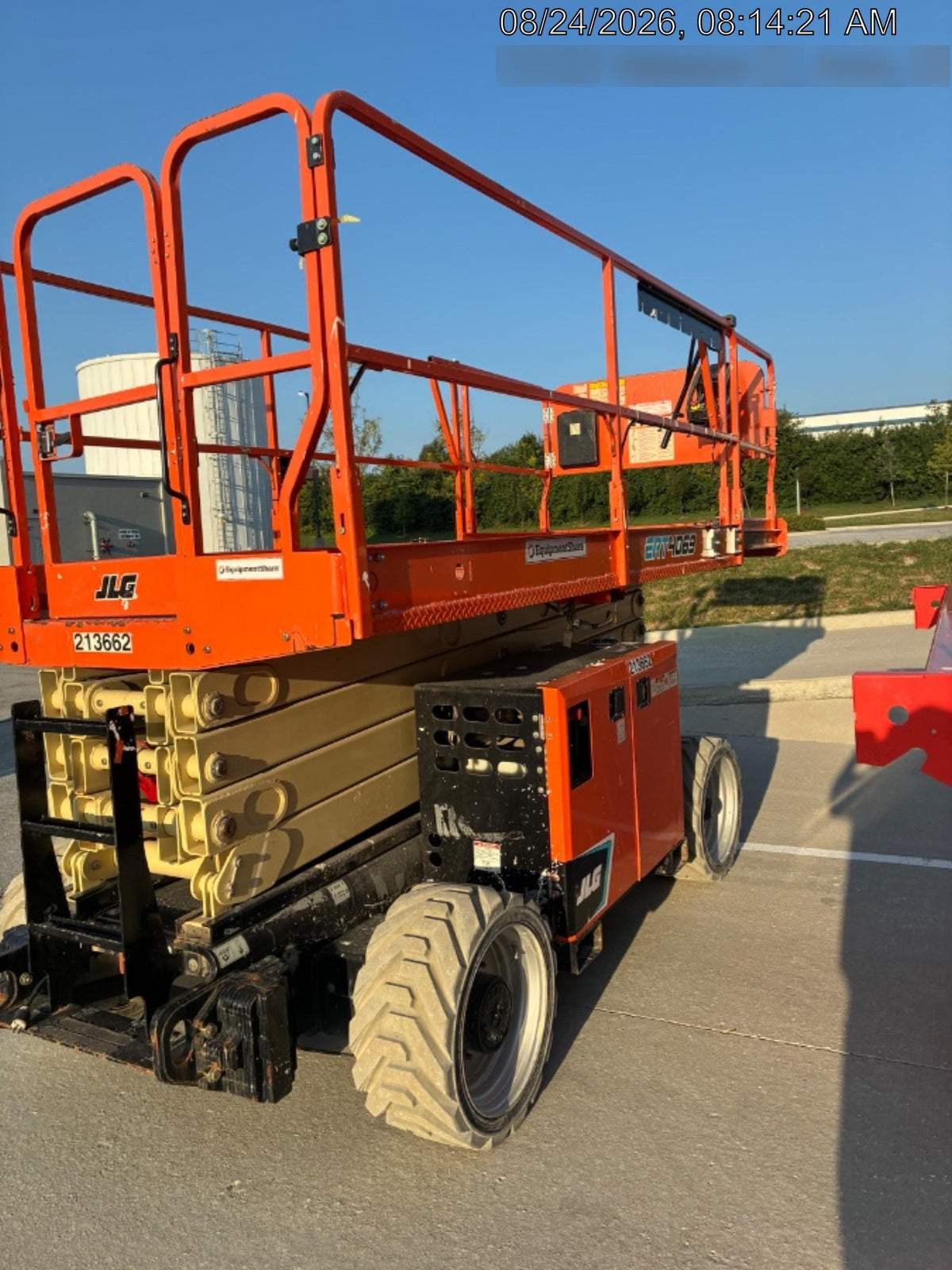 2022 JLG ERT4069