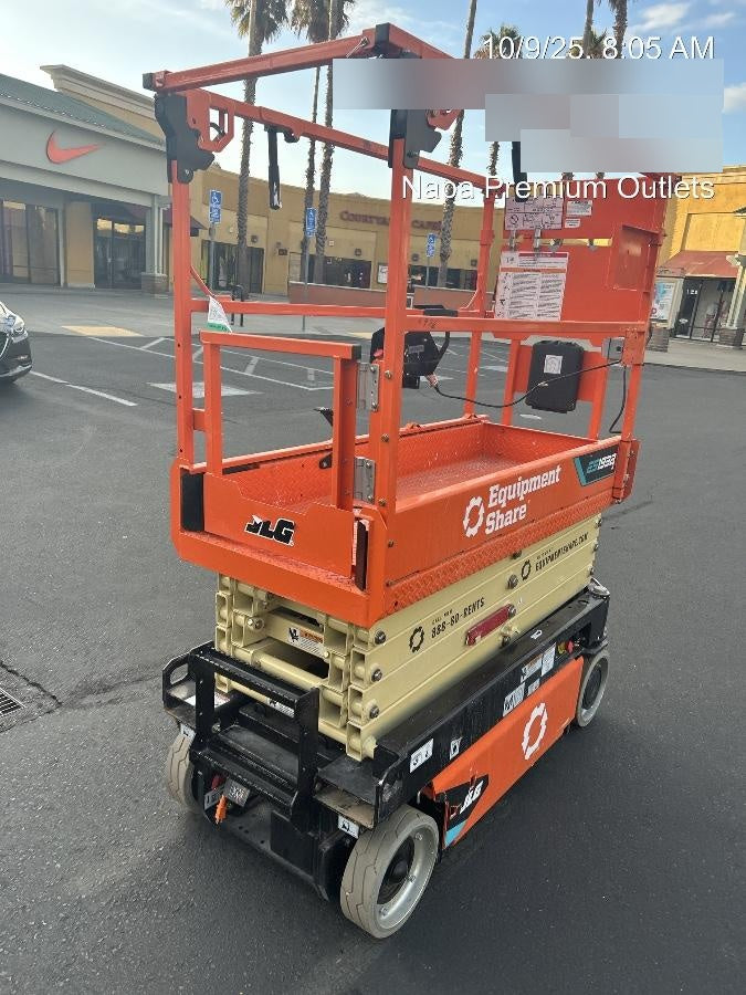 2025 JLG ES1932