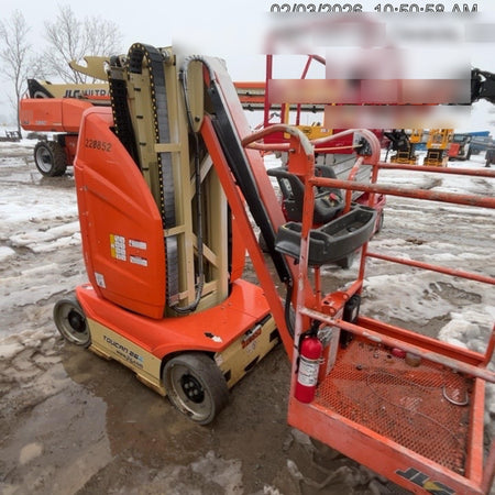 2022 JLG 26E
