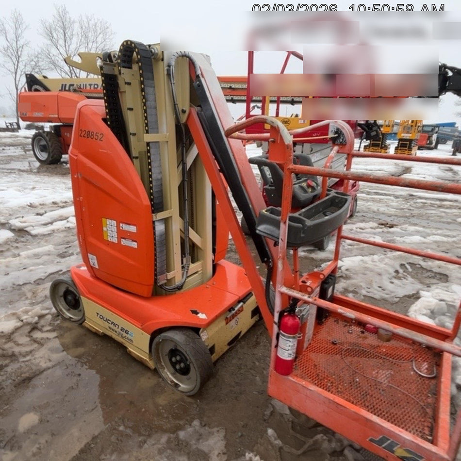 2022 JLG 26E