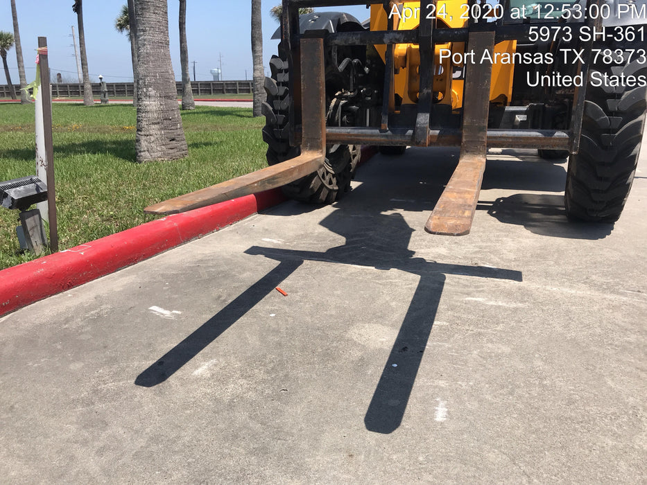 2020 JCB 506-36 Cab/Heat/Air, 74 HP, Solid Tires, STD Worklight, Beacon, Aux Hydraulics, Lifting Eye, Back up Alarm w/48" Carriage/48" Forks