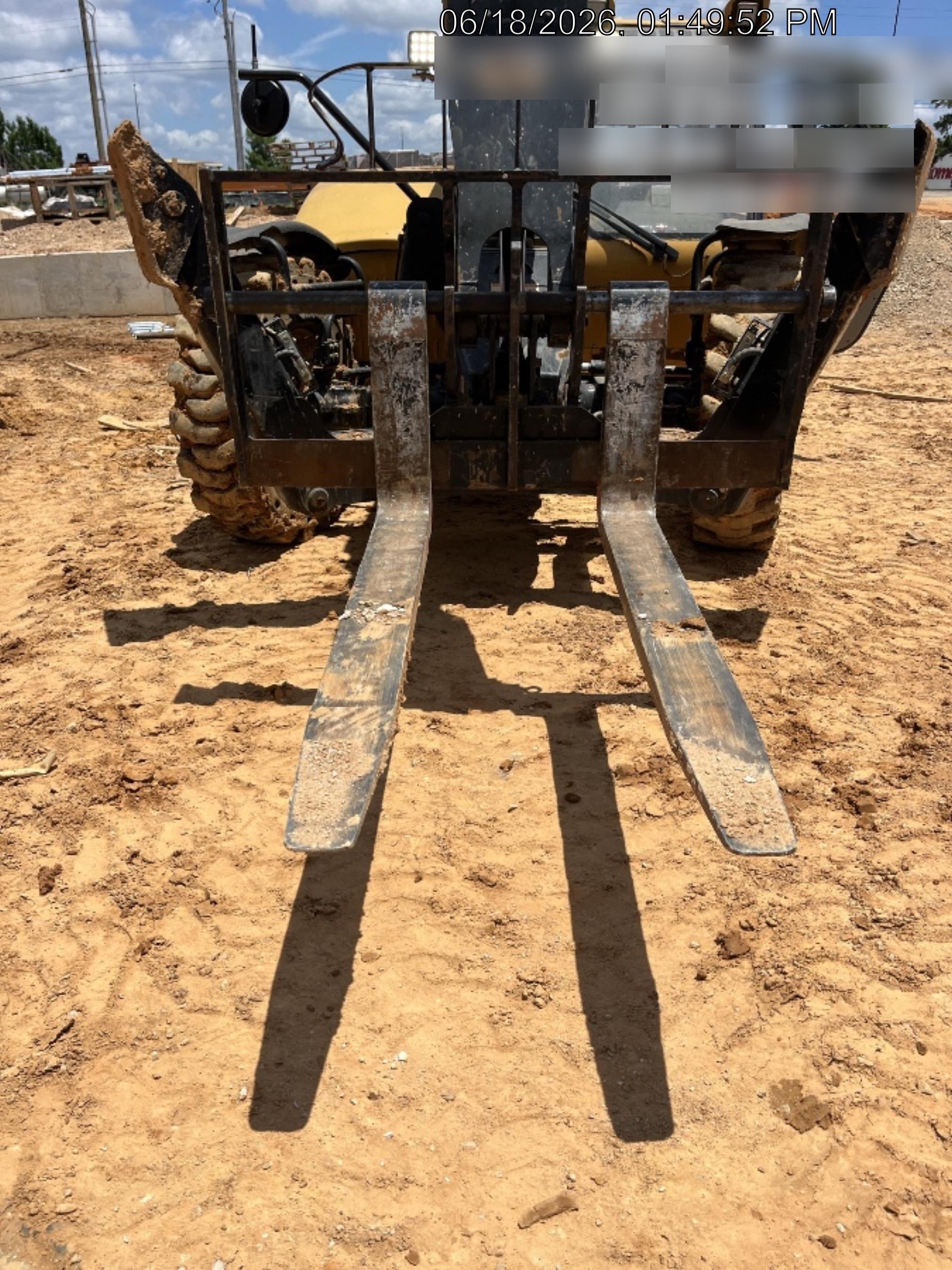 2022 SANY STH1056