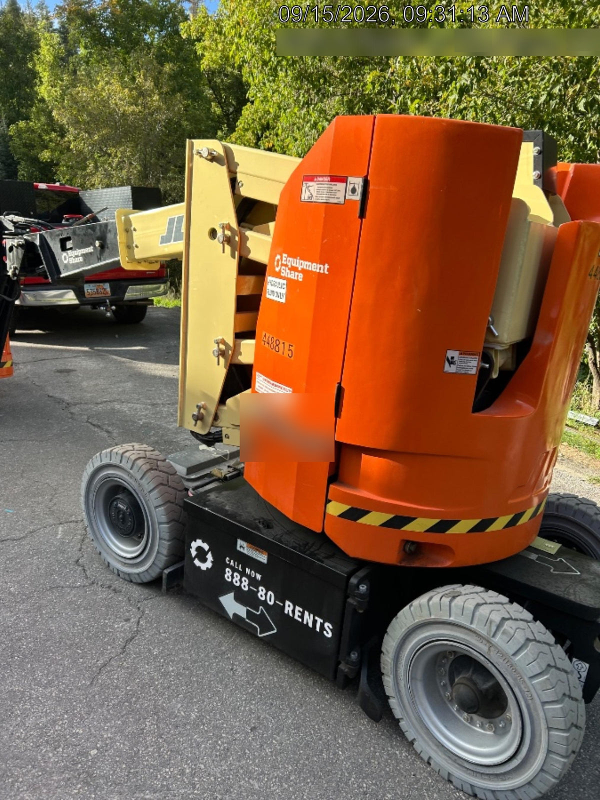 2024 JLG E300AJP