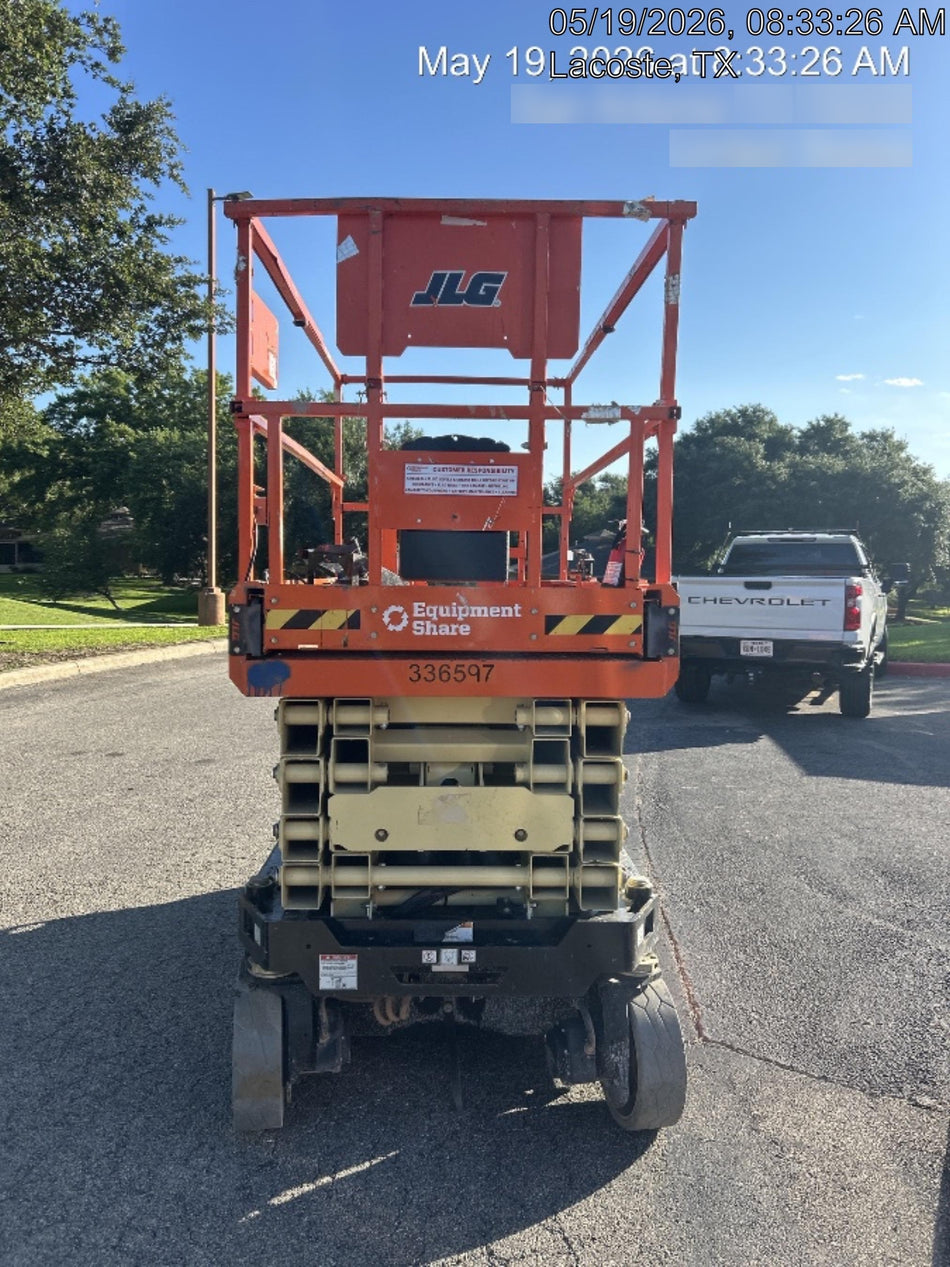 2023 JLG ES3246